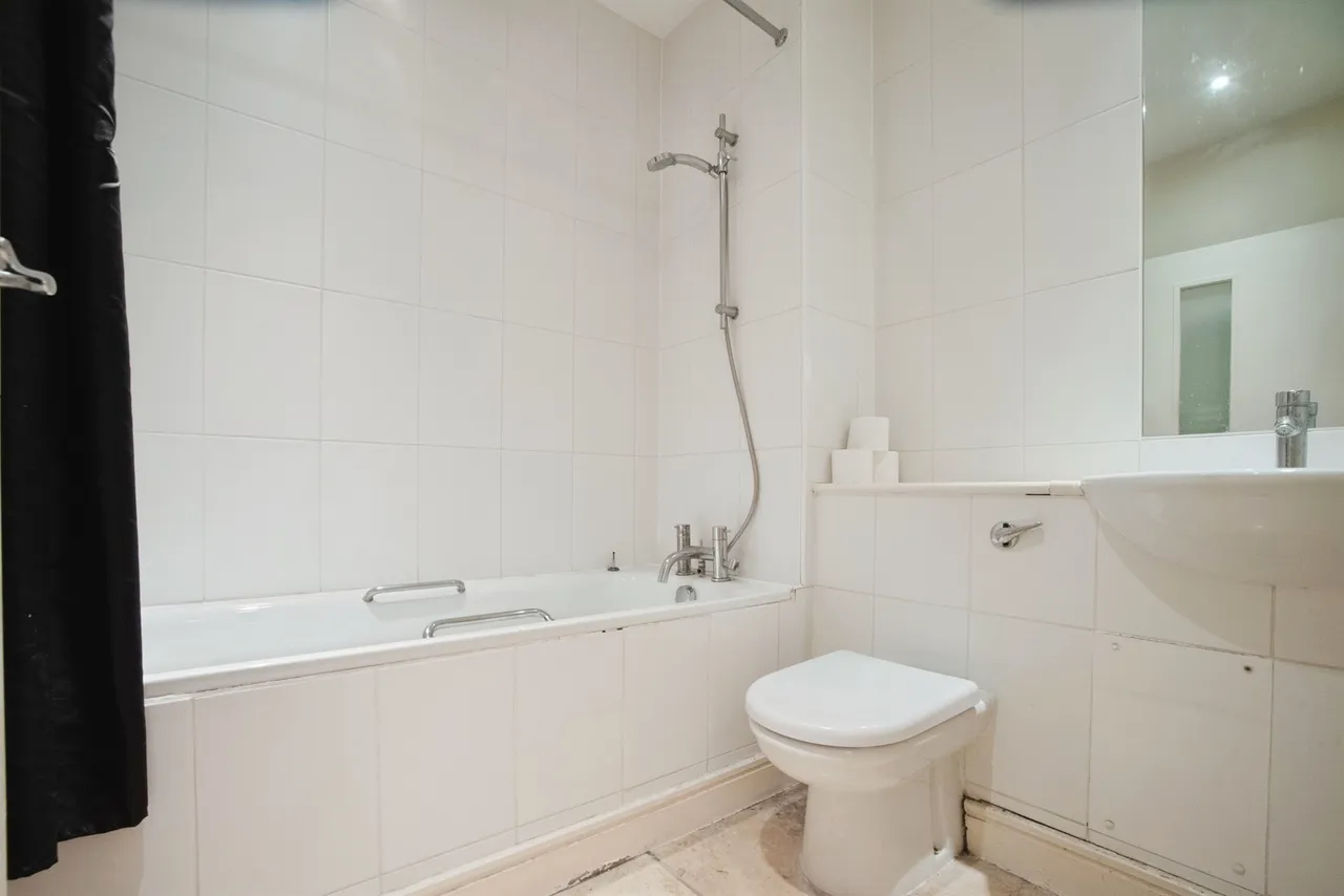 Farnsby Street, Swindon, SN1, photo 5
