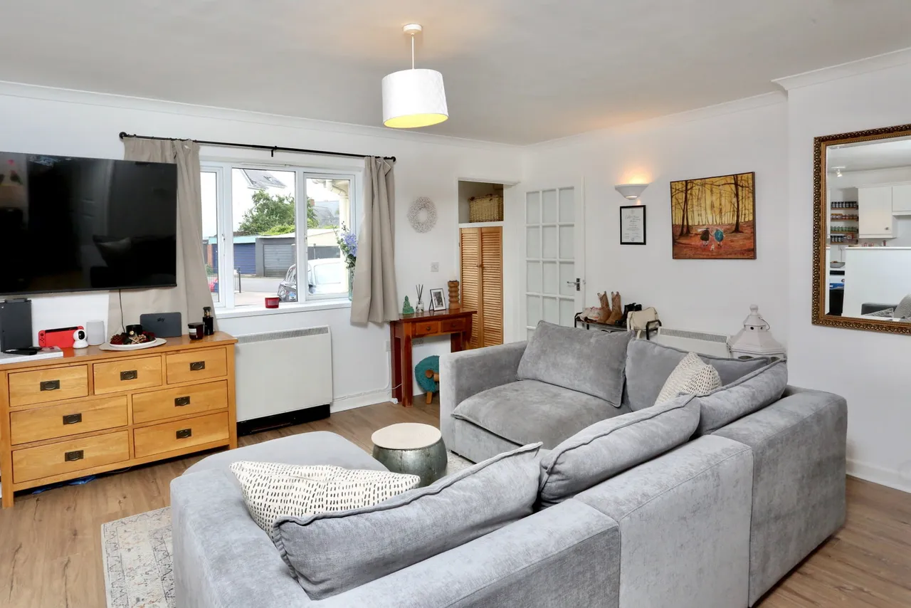 Flat 3, Hen Clawdd, St. Michaels Road, Abergavenny, Monmouthshire, NP7 5AY, photo 8