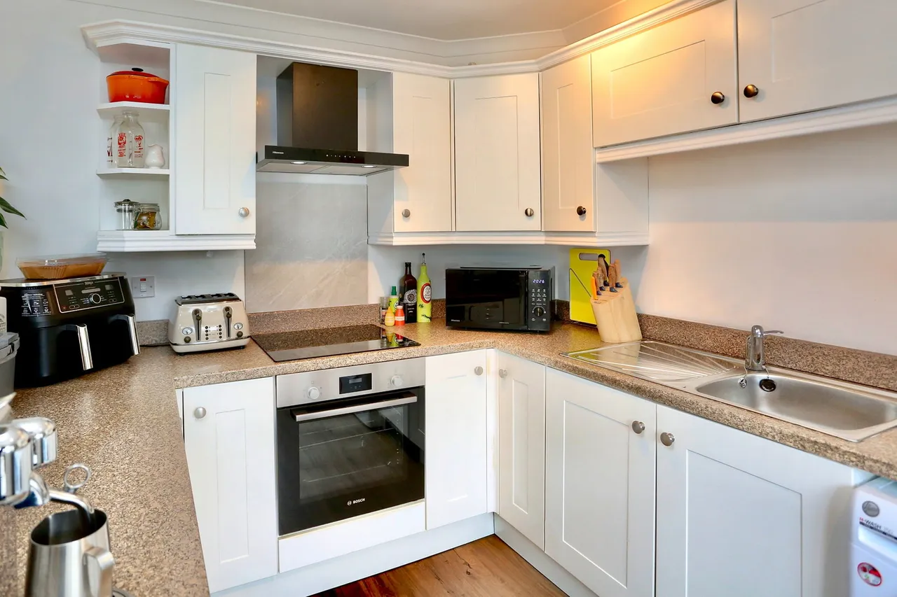 Flat 3, Hen Clawdd, St. Michaels Road, Abergavenny, Monmouthshire, NP7 5AY, photo 7