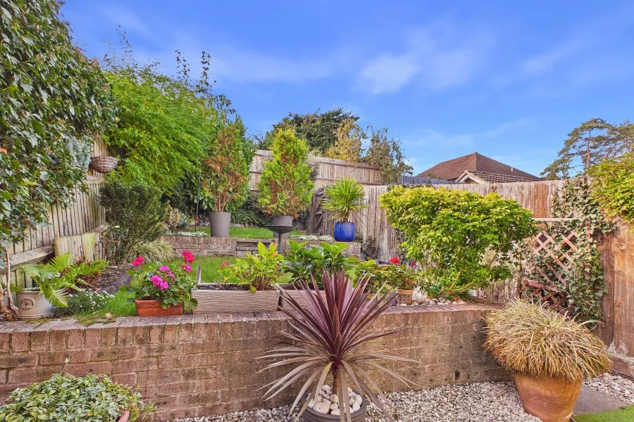 Corbett Drive, Lightwater, GU18, photo 7