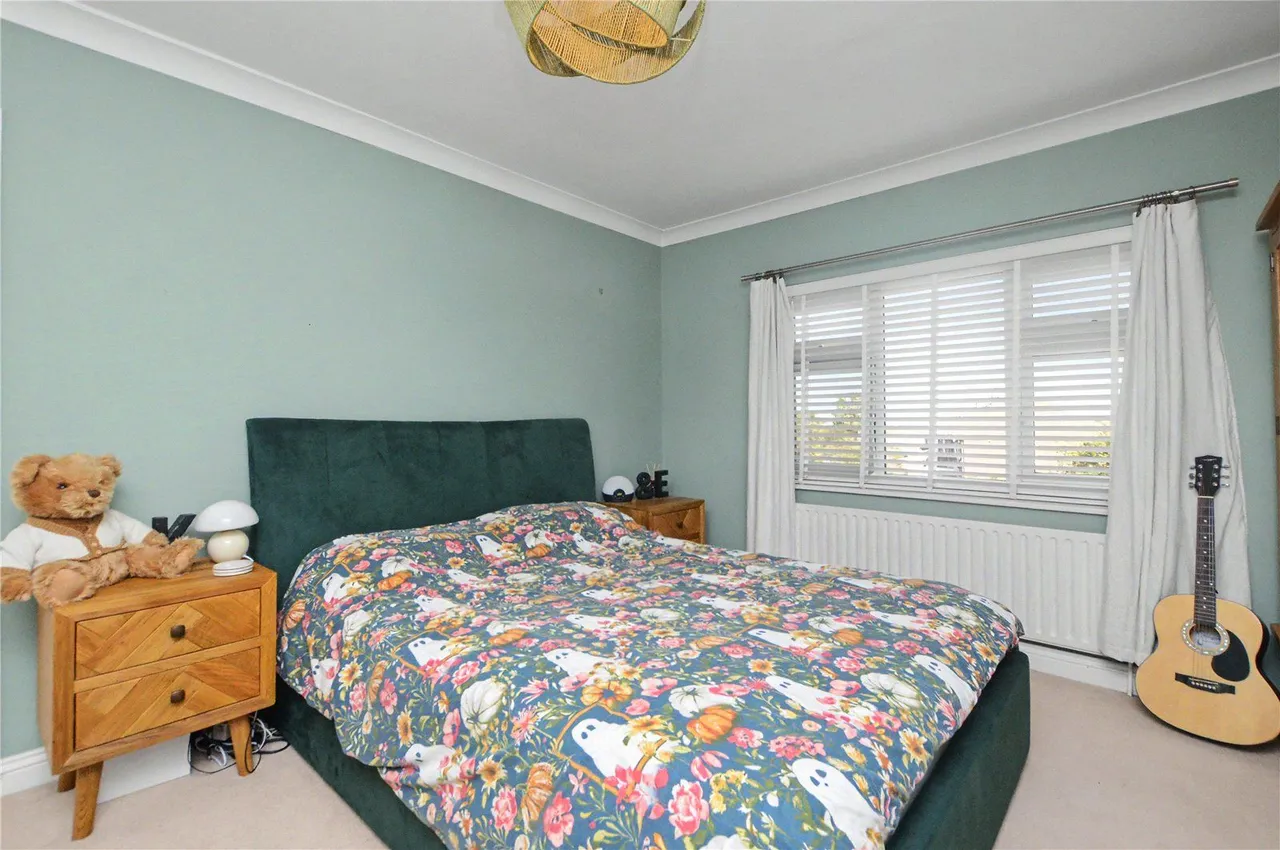 Wood Lane, Rothwell, LS26, photo 6
