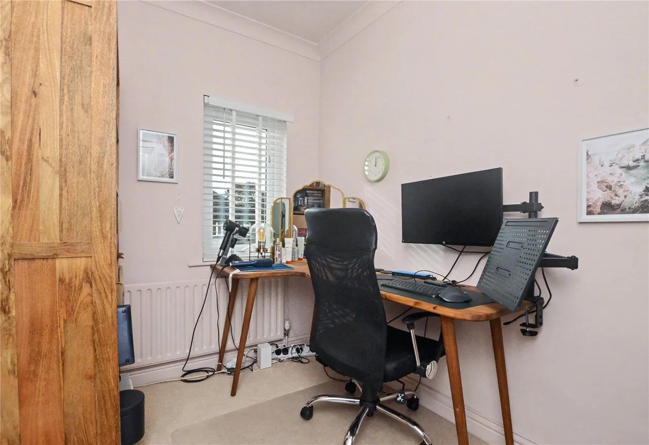 Wood Lane, Rothwell, LS26, photo 7