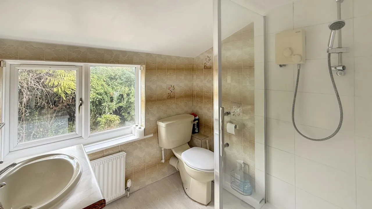 Penleigh Road, Westbury, photo 11