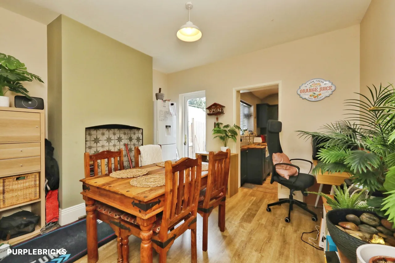 Avenue Road, Retford, DN22, photo 4