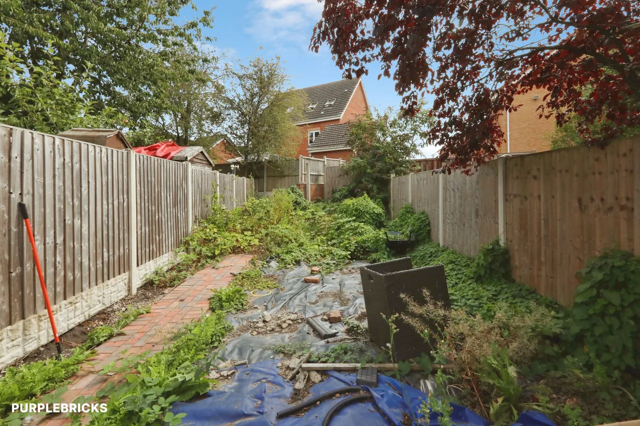 Avenue Road, Retford, DN22, photo 13