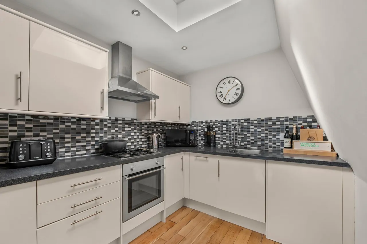 Cecil House, Wandsworth, SW18, photo 2
