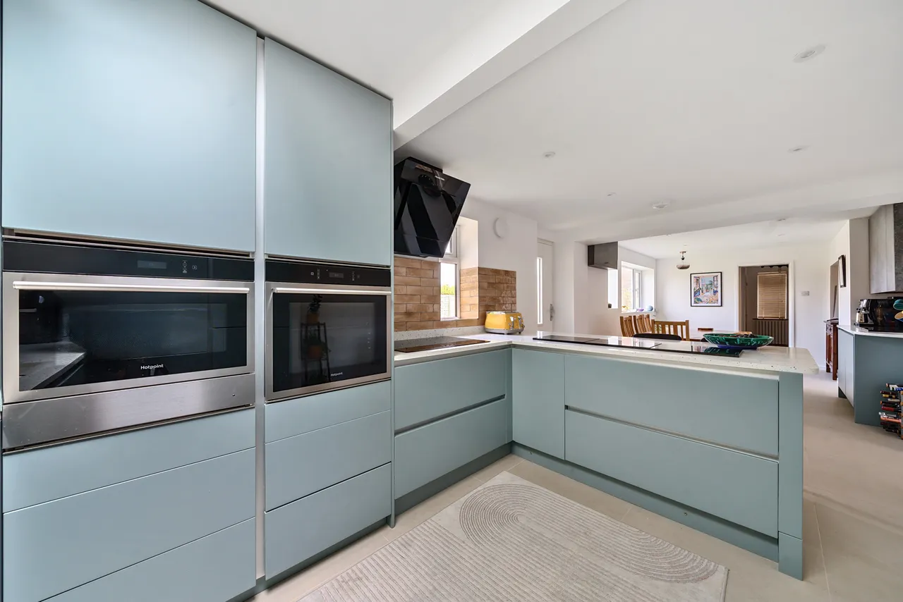 Halls Farm Close, Winchester, SO22, photo 6