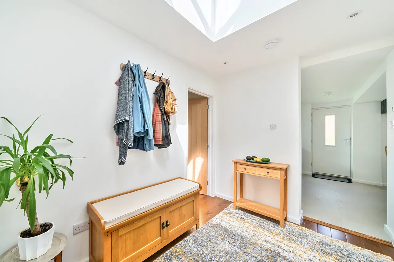 Halls Farm Close, Winchester, SO22, photo 8