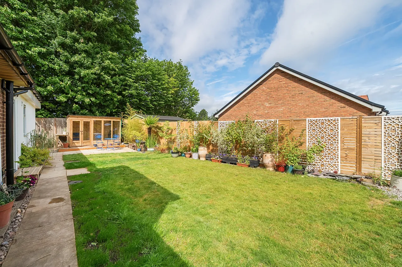 Halls Farm Close, Winchester, SO22, photo 5