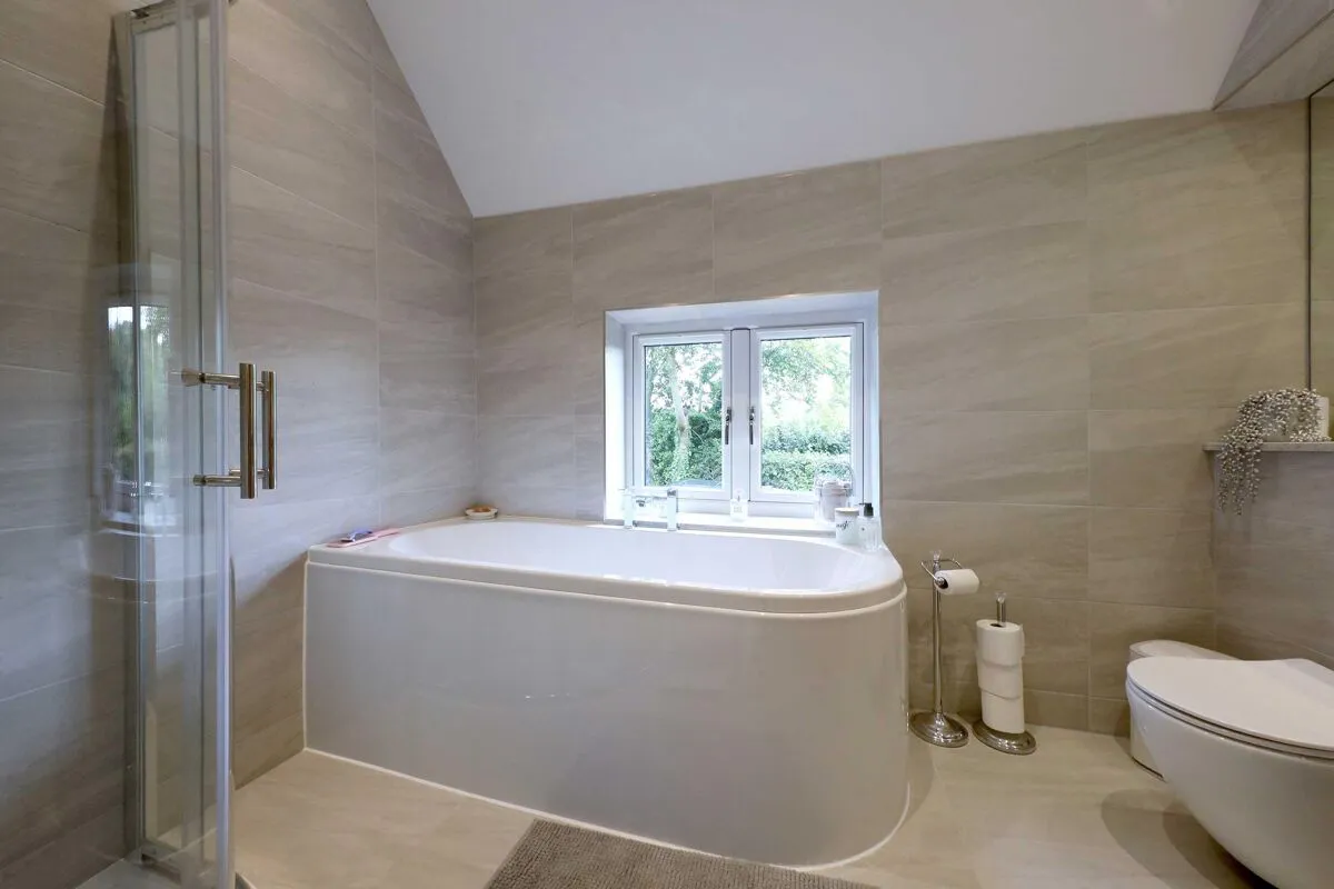 Ledgemore Lane, Great Gaddesden, HP2, photo 11