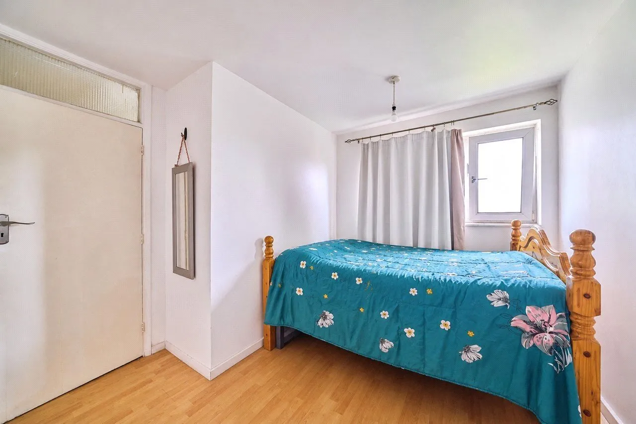 Windmill Lane, London, E15, photo 6