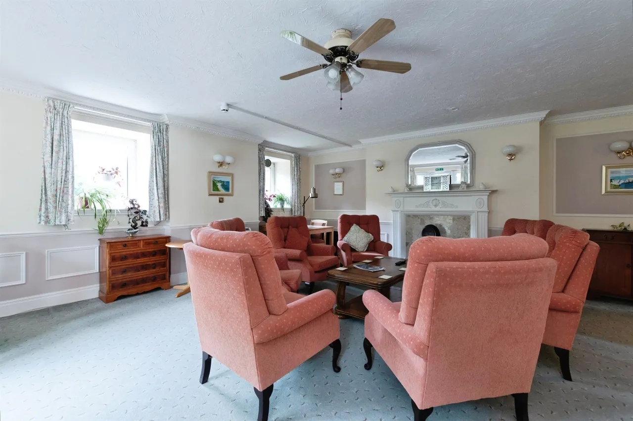 Queens Park West Drive, Bournemouth, BH8, photo 8