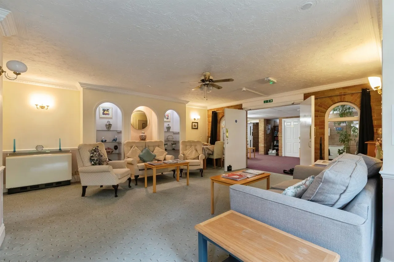 Queens Park West Drive, Bournemouth, BH8, photo 7