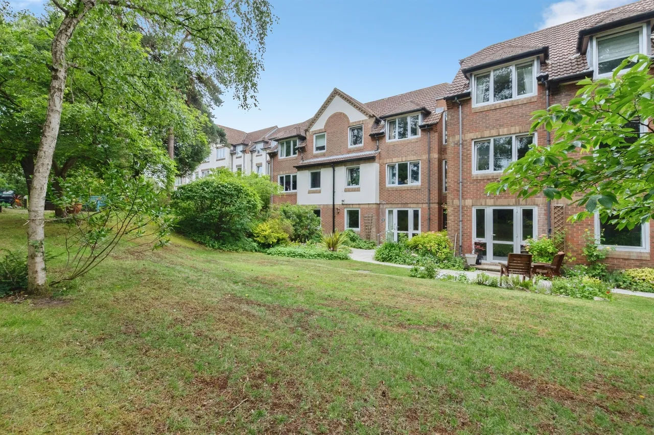 Queens Park West Drive, Bournemouth, BH8, photo 14