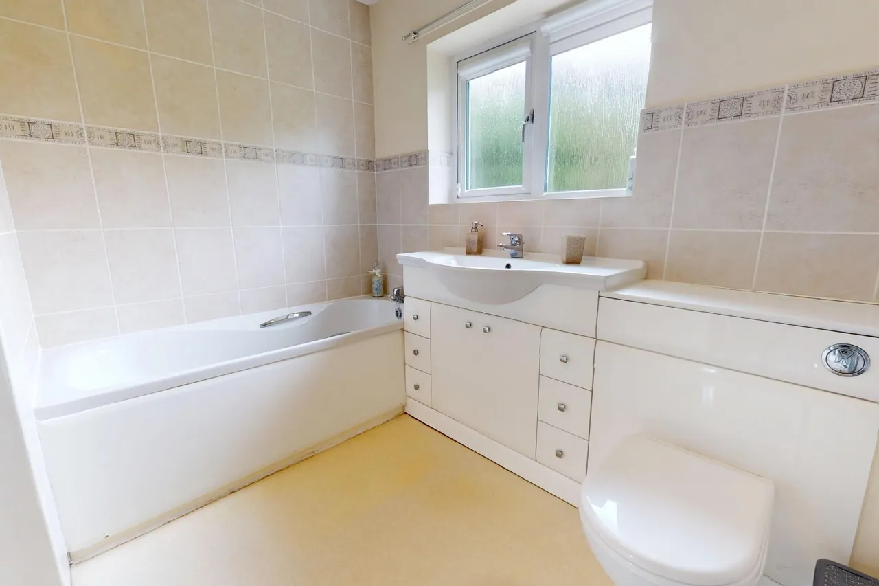 Donnerville Close, Wellington, Telford TF1 3PB, photo 20