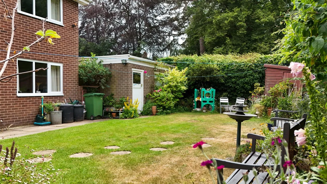 Donnerville Close, Wellington, Telford TF1 3PB, photo 22