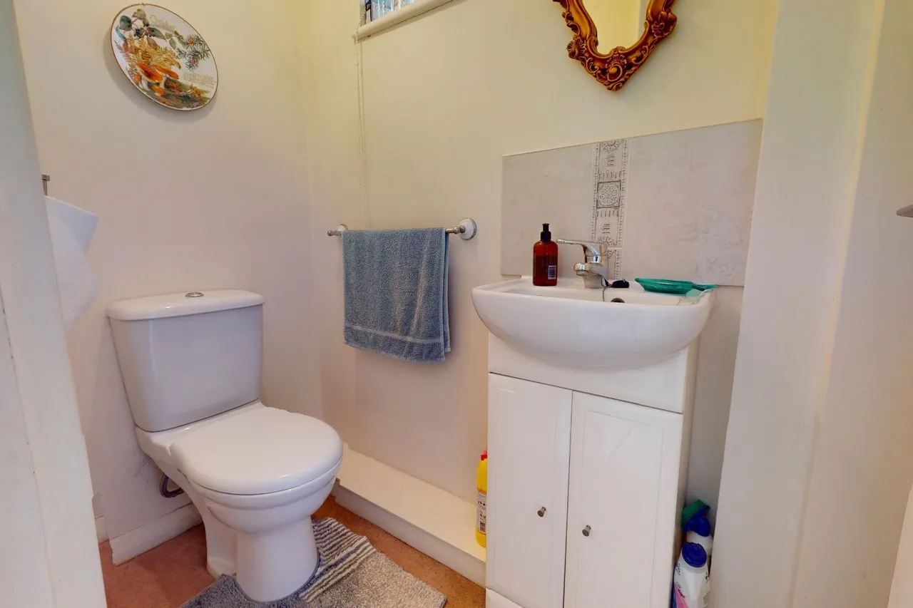 Donnerville Close, Wellington, Telford TF1 3PB, photo 10