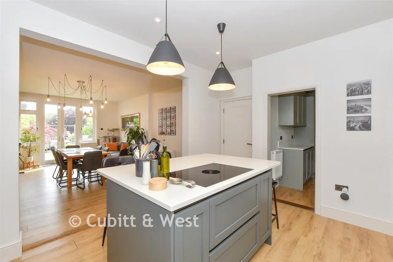 College Lane, East Grinstead, RH19, photo 7