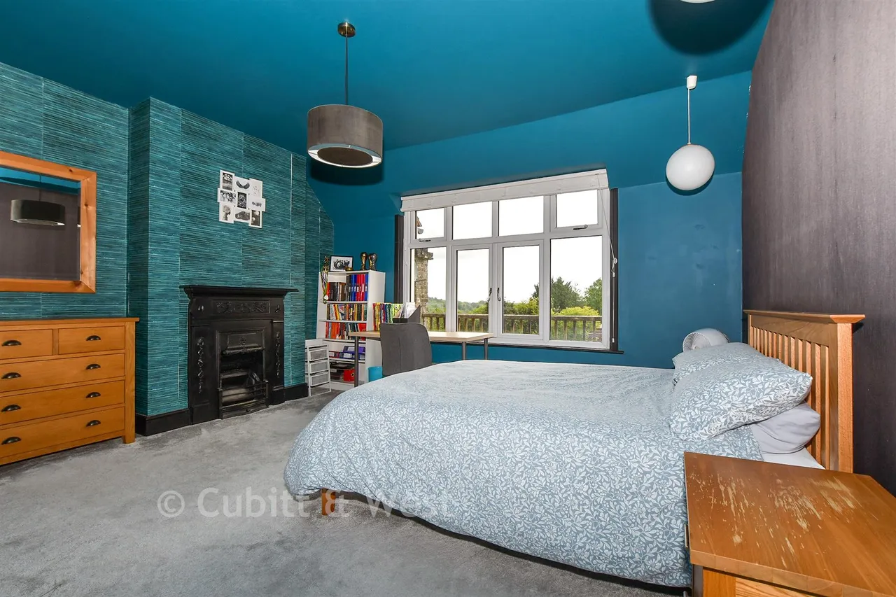 College Lane, East Grinstead, RH19, photo 12