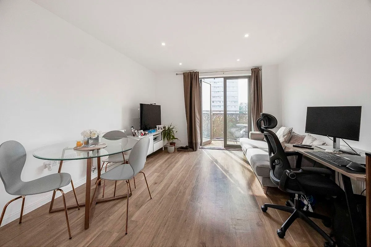 21 Edwin Street, London, E16 1XS, photo 3