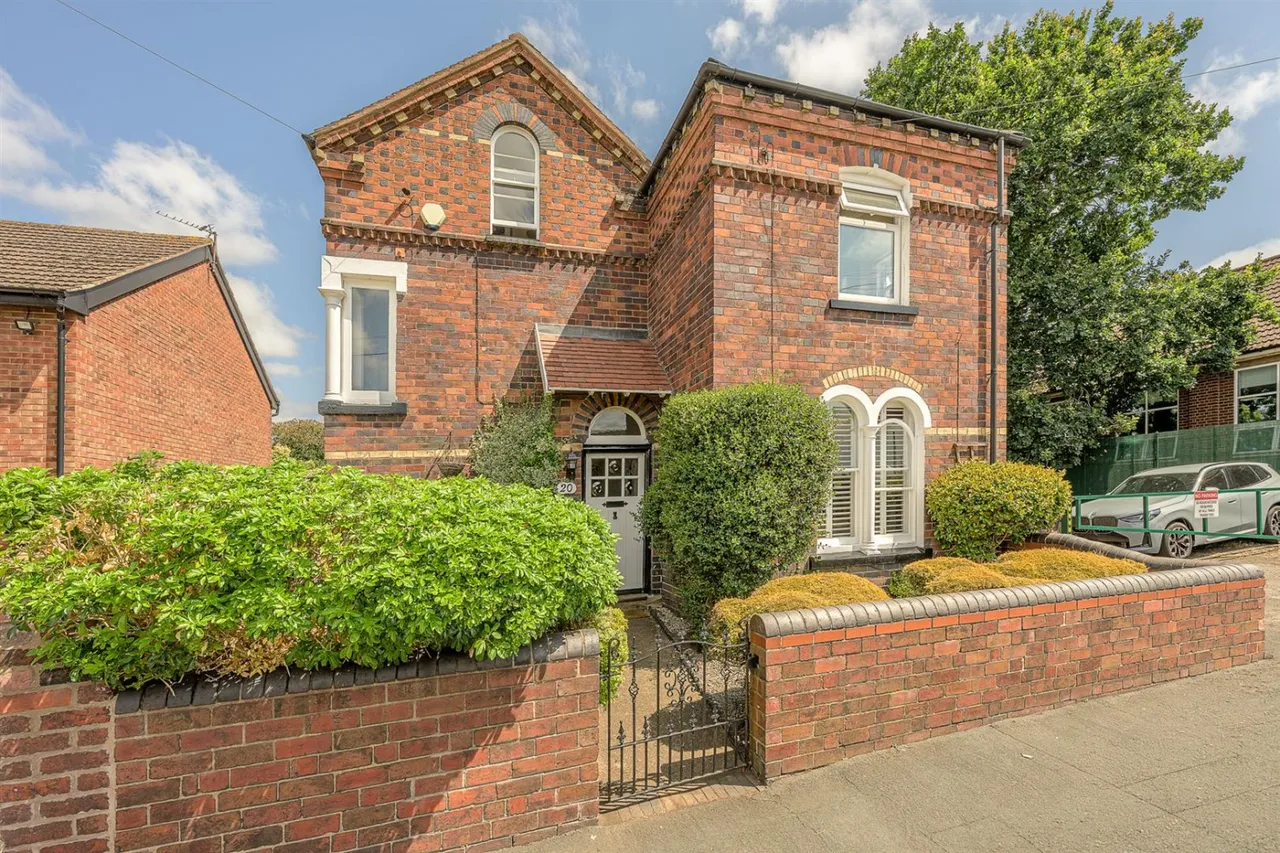 3 bed house for sale — The Glassworks, George Street, Wordsley, DY8 5YN