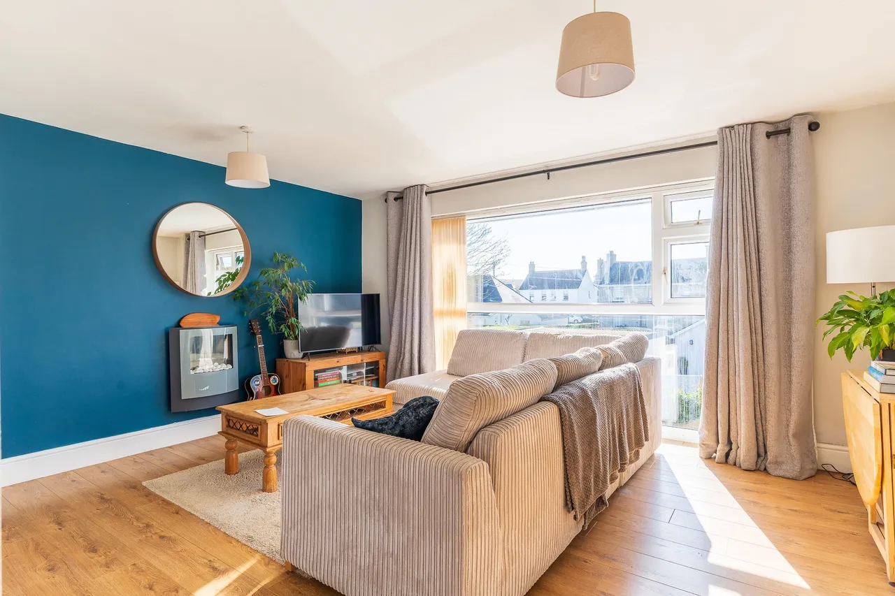 10 Ger Y Nant, Llanbedrog, Pwllheli, Gwynedd, LL53 7PA, photo 2