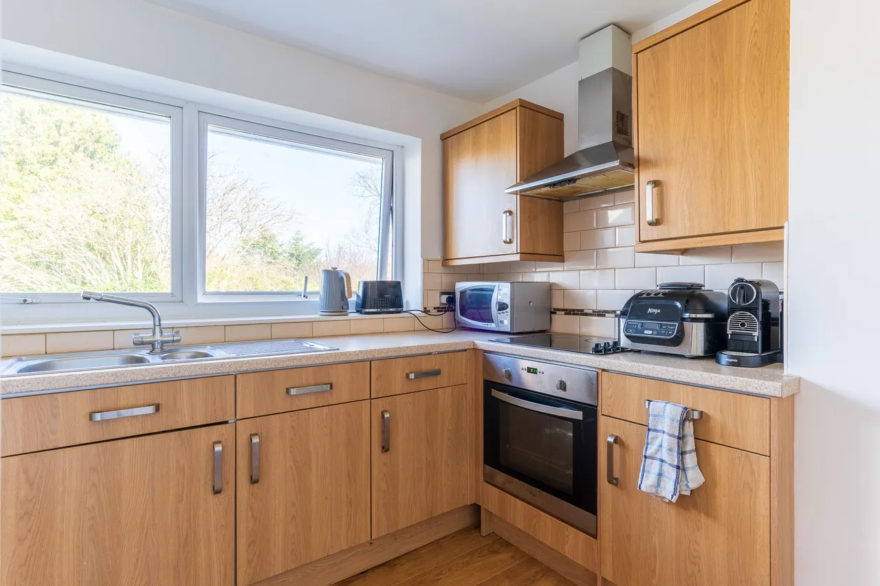 10 Ger Y Nant, Llanbedrog, Pwllheli, Gwynedd, LL53 7PA, photo 5