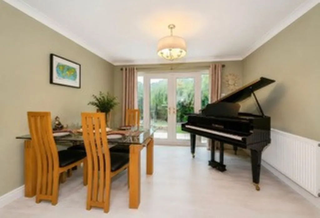 Verdin Close, Moulton, CW9, photo 3