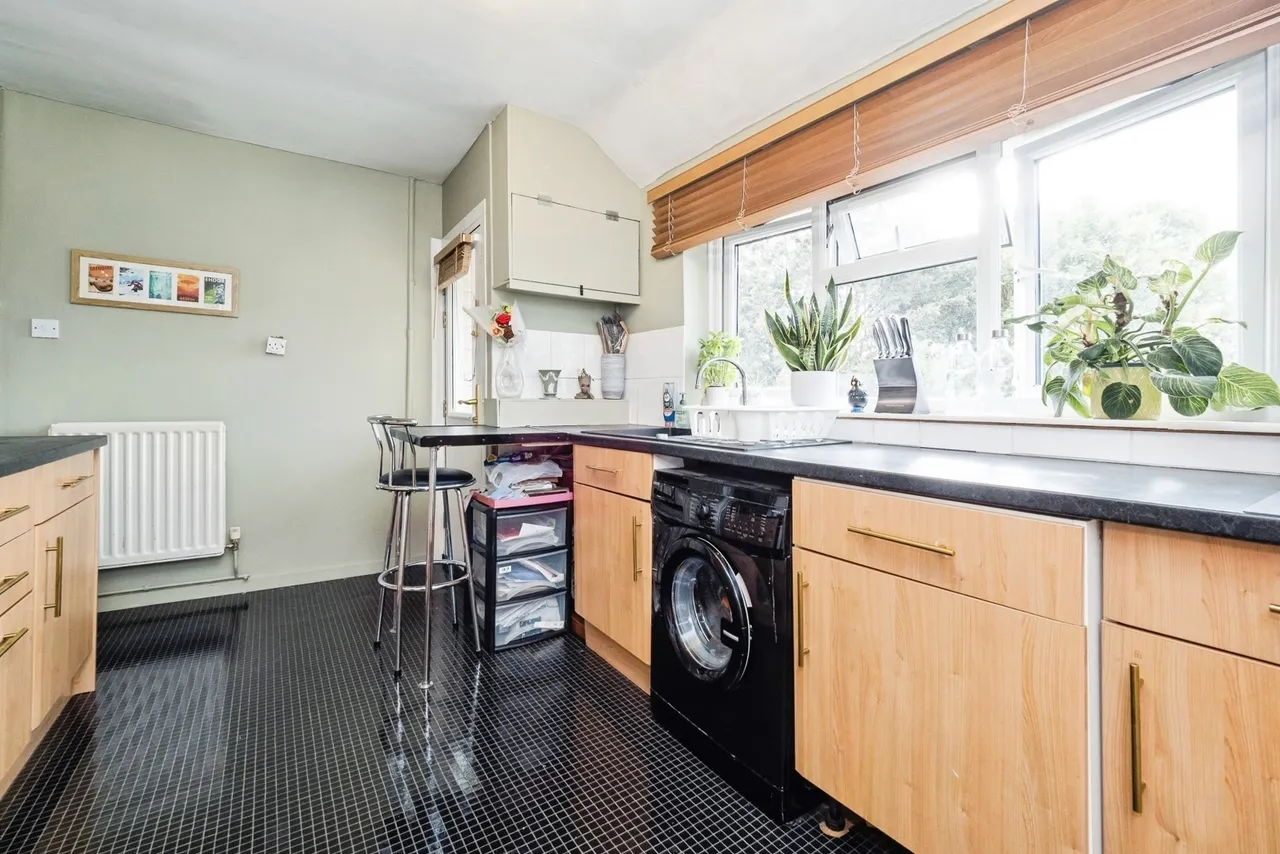 Arden Crescent, Dagenham, RM9, photo 2