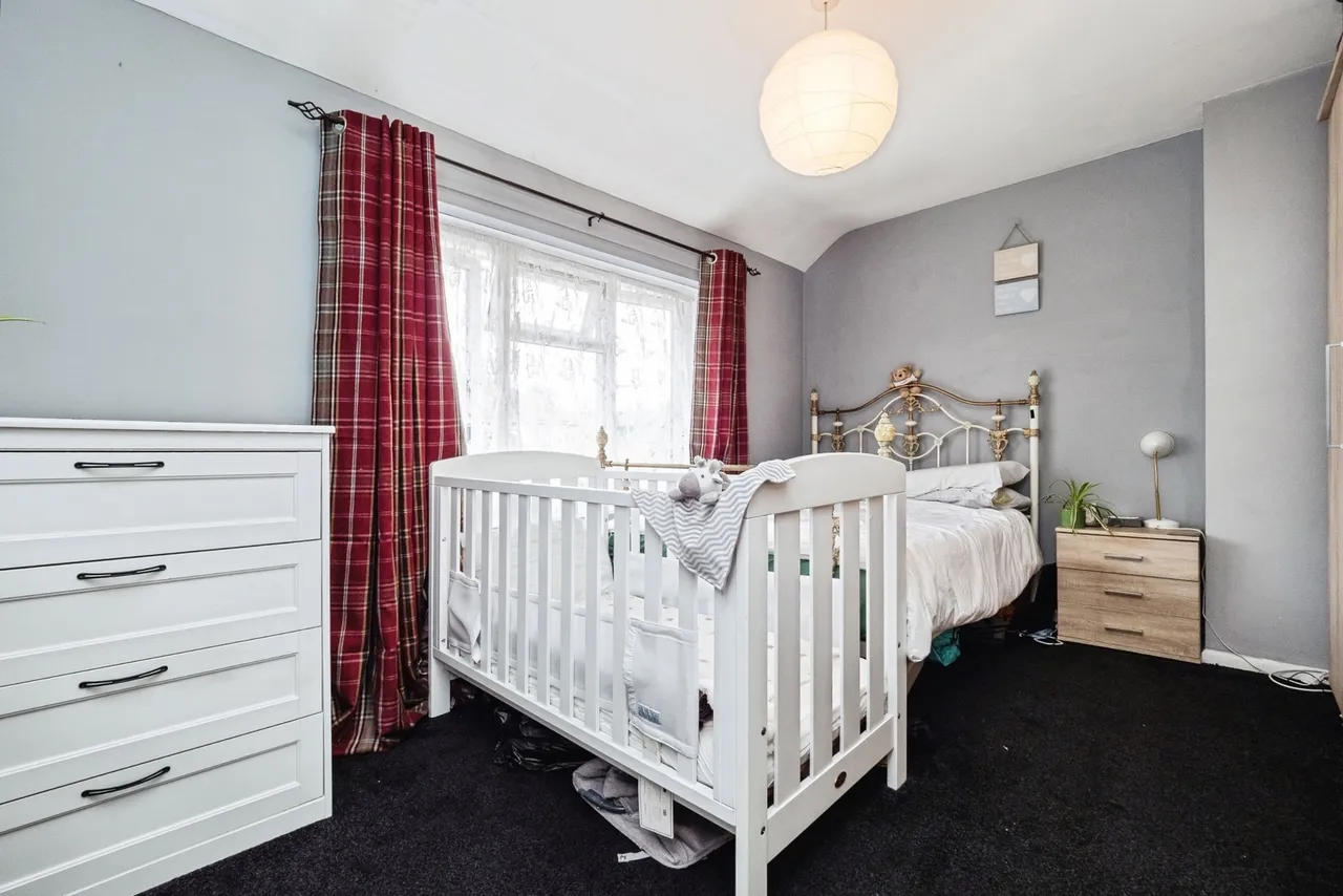 Arden Crescent, Dagenham, RM9, photo 10