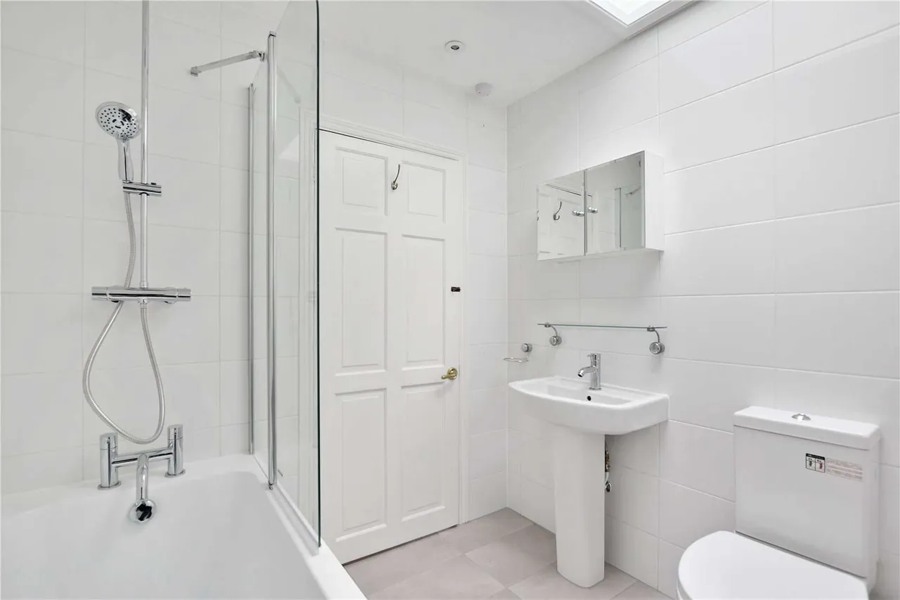 Loudwater Lane, Loudwater, WD3, photo 5
