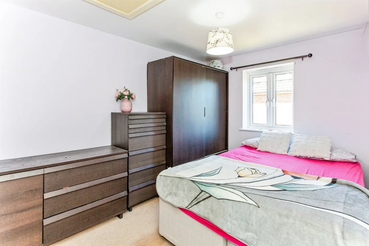Vickers Way, Upper Cambourne, Cambridge, photo 9