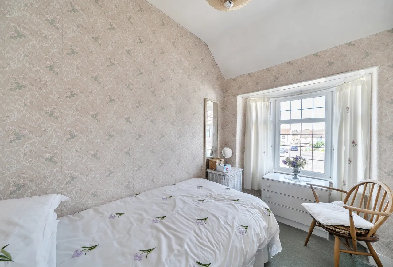 The Crescent, Sutton, SM1 4HU, photo 7