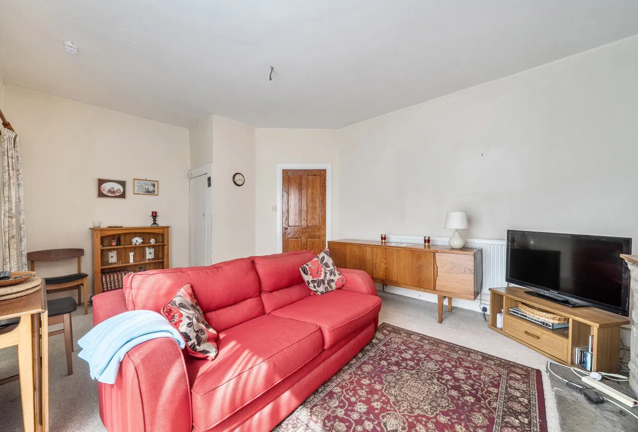 The Crescent, Sutton, SM1 4HU, photo 3