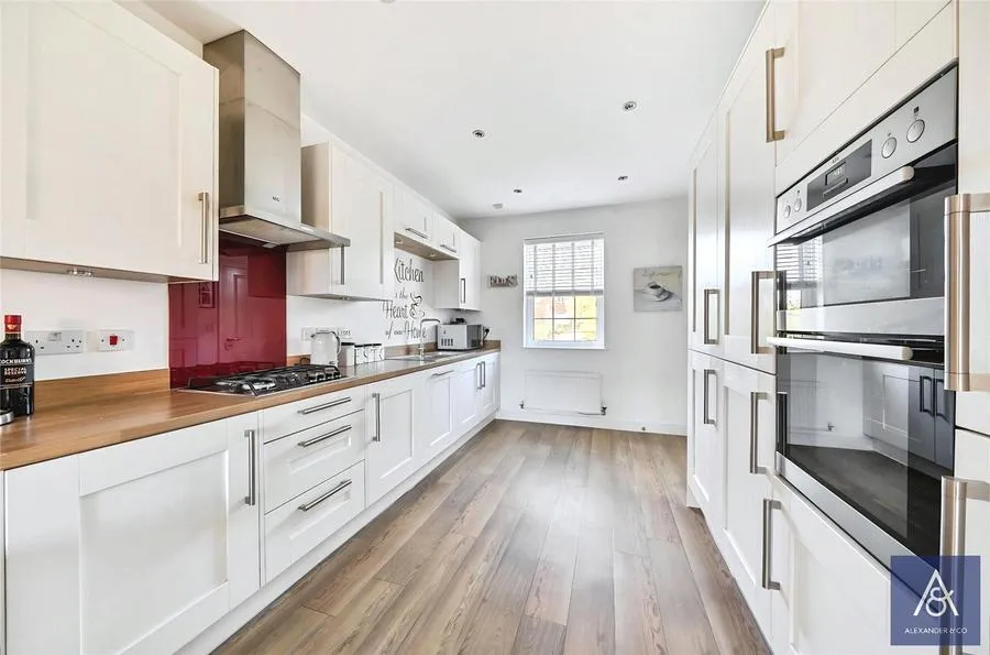 Foxhills Way, Brackley, NN13, photo 8