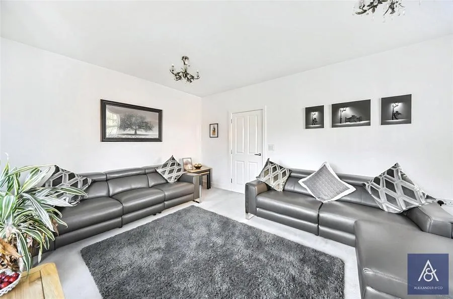 Foxhills Way, Brackley, NN13, photo 6