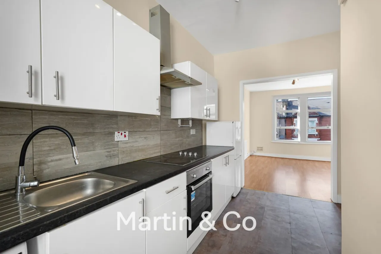 1 bed flat for sale — Kidderminster Road, Croydon, London