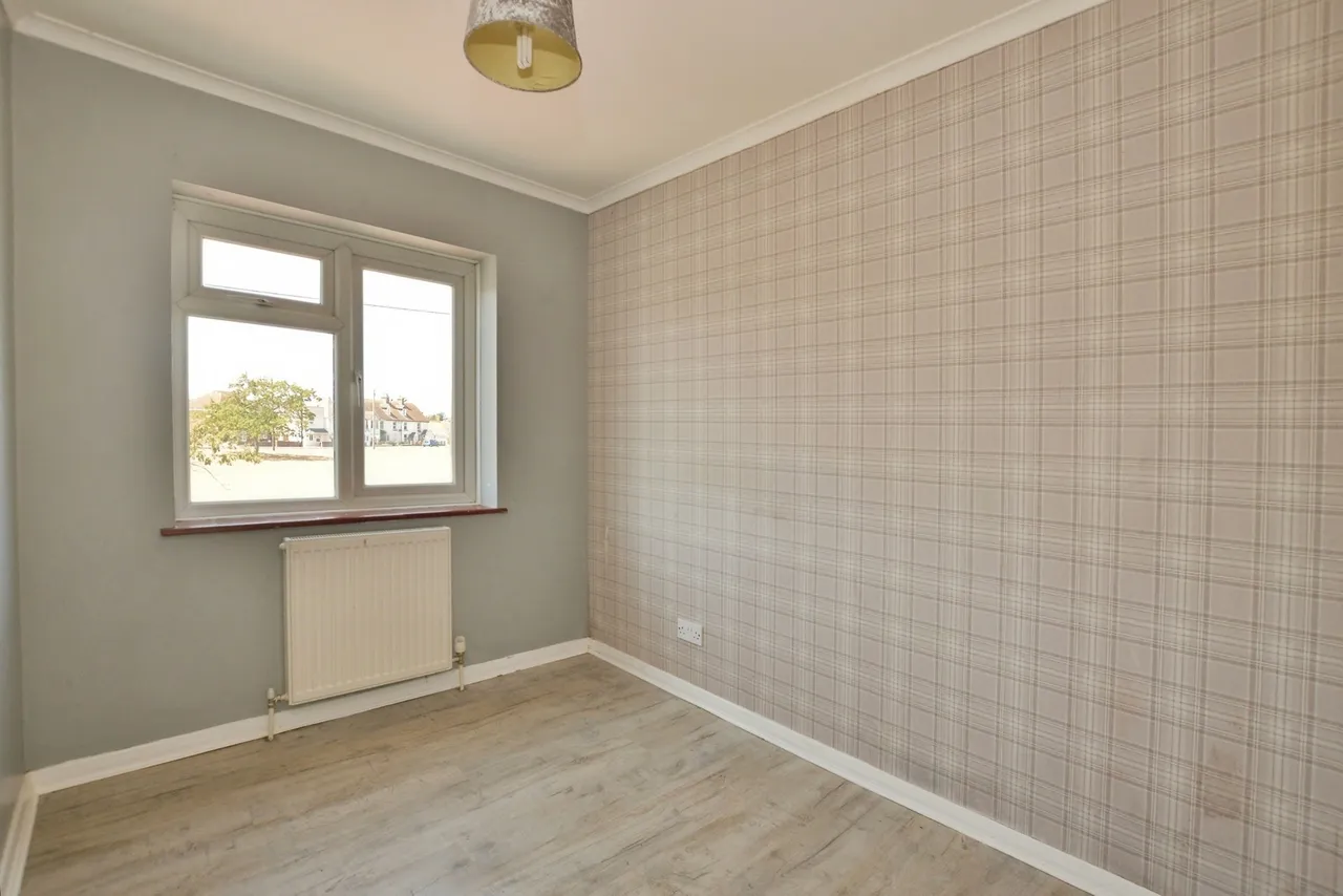 Manor Road, Lydd, Romney Marsh, Kent, TN29, photo 9