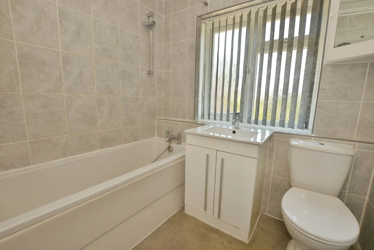 Manor Road, Lydd, Romney Marsh, Kent, TN29, photo 10