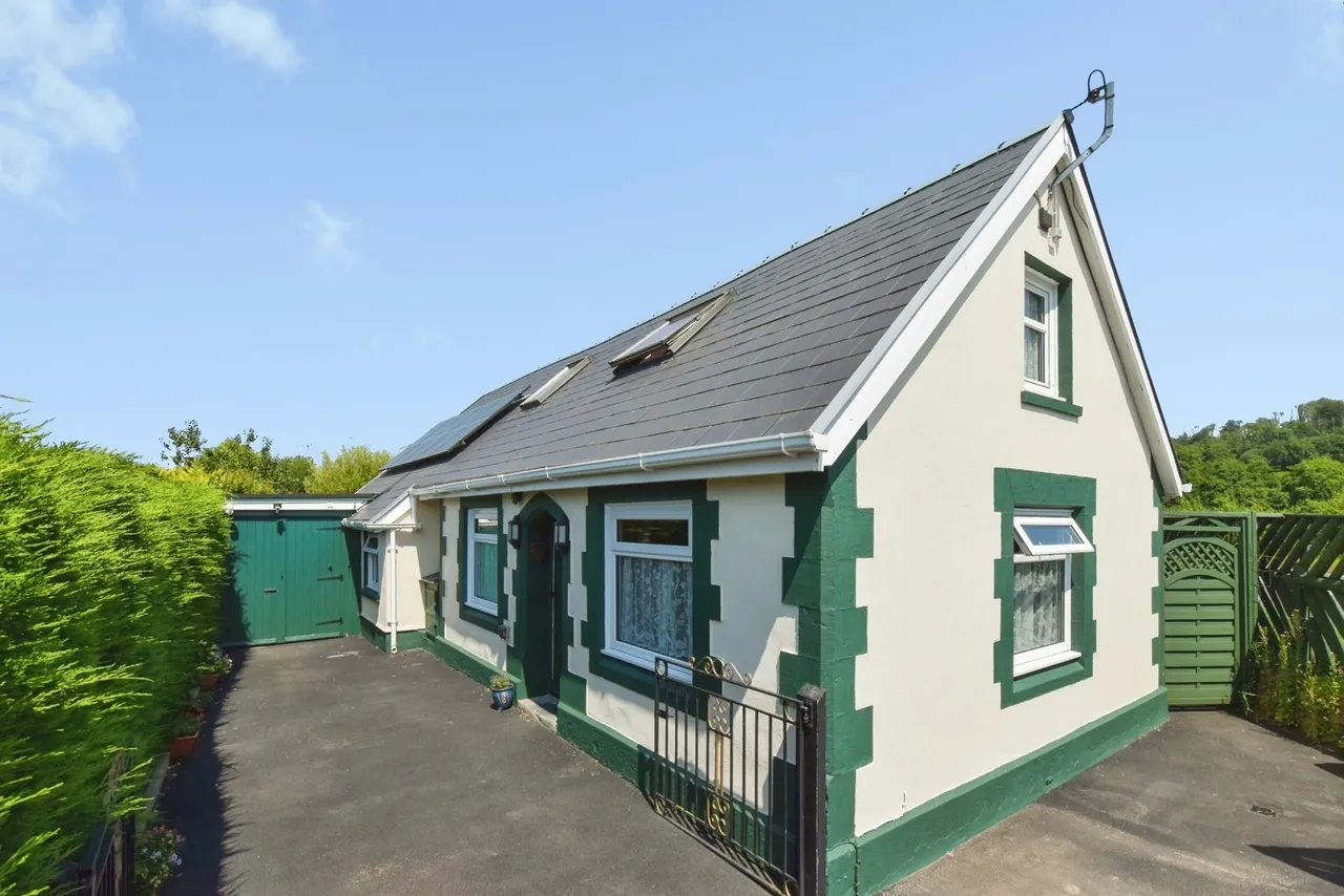 Llandeilo Road, Llandybie, SA18, photo 19