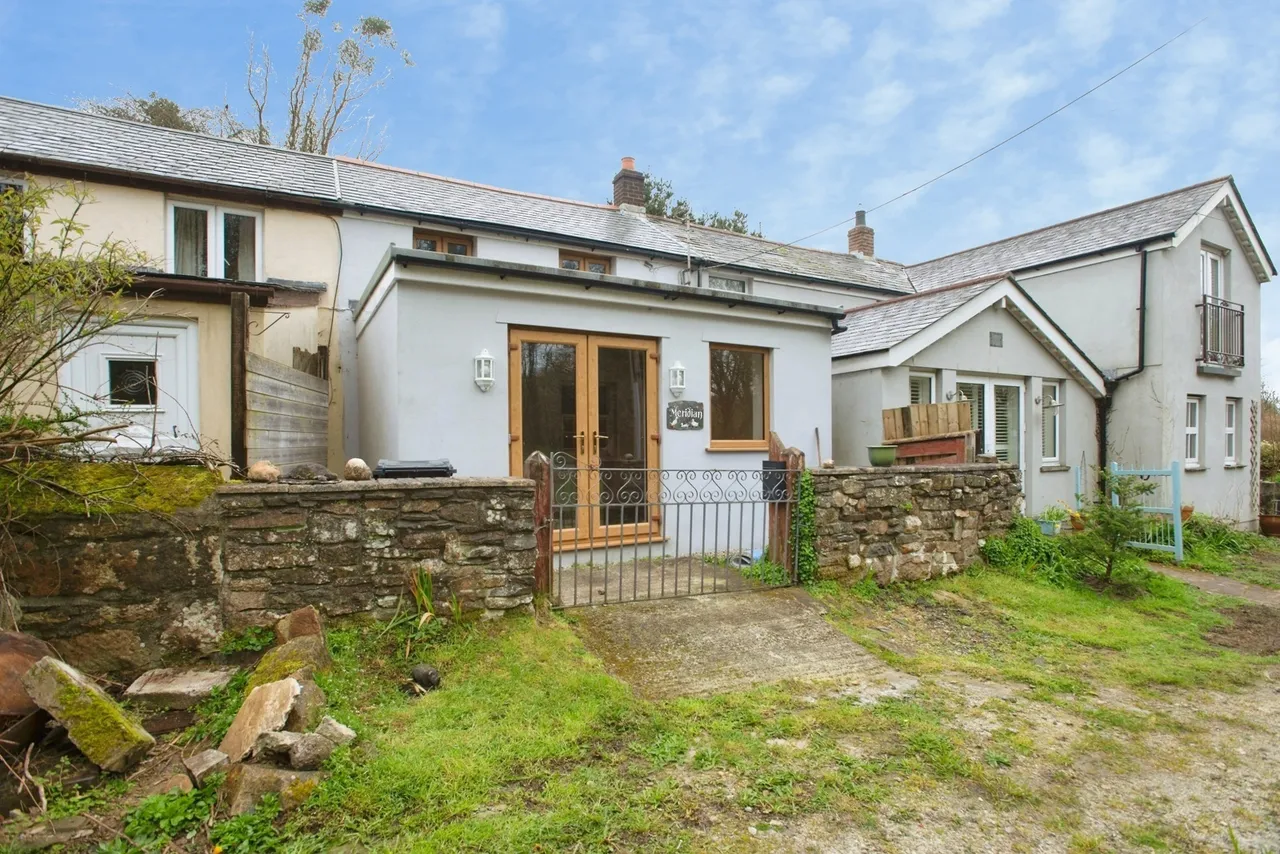 2 bed house for sale, Tremar Coombe, Liskeard, PL14