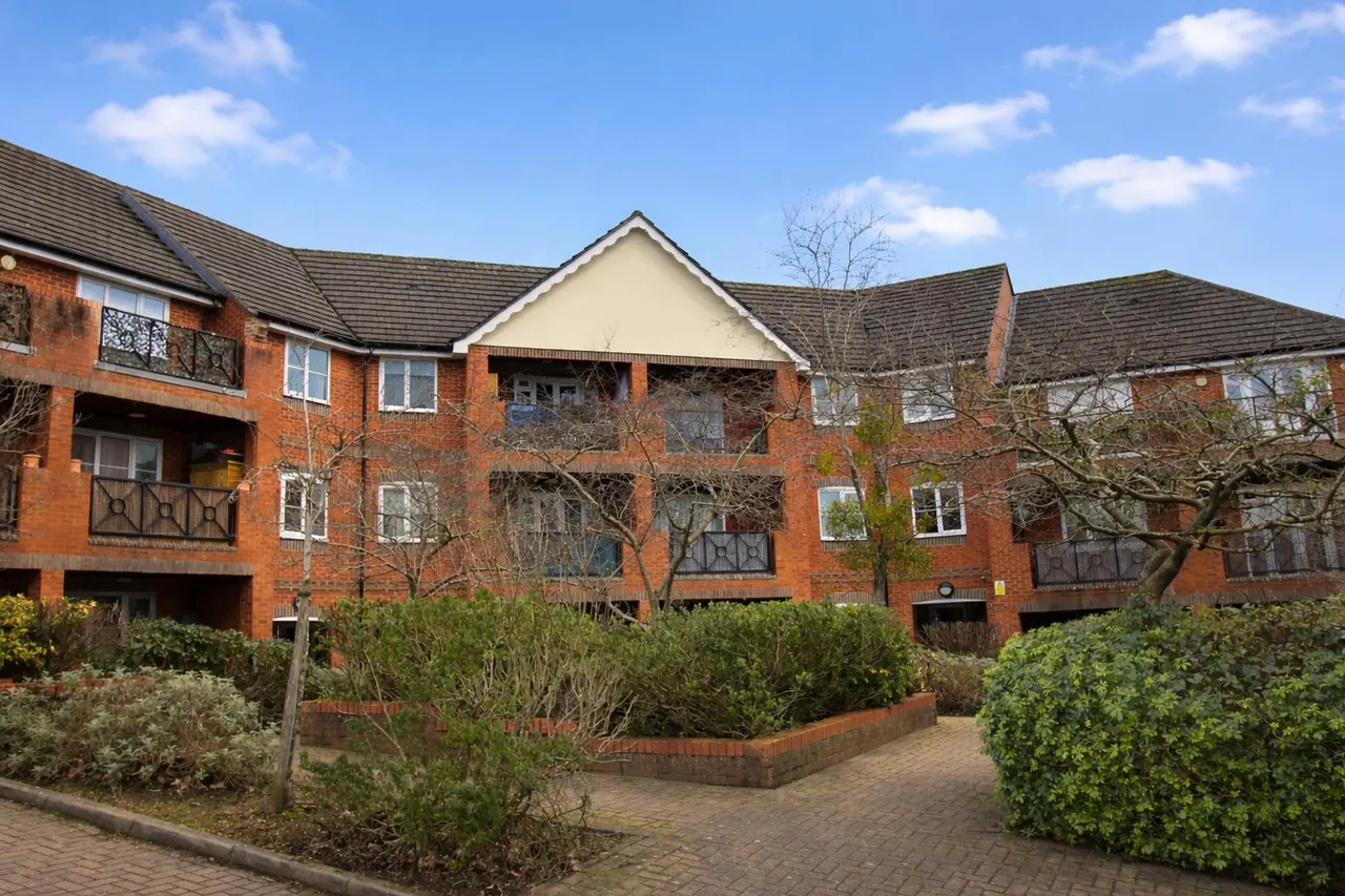 2 bed flat for sale — High Wycombe, Not specified, HP13 6AL