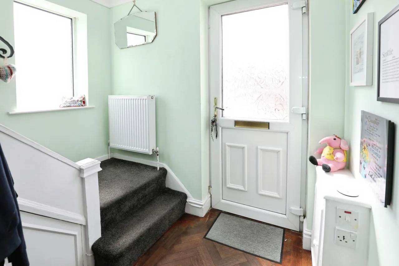 Layton Close, Liverpool, L25, photo 9
