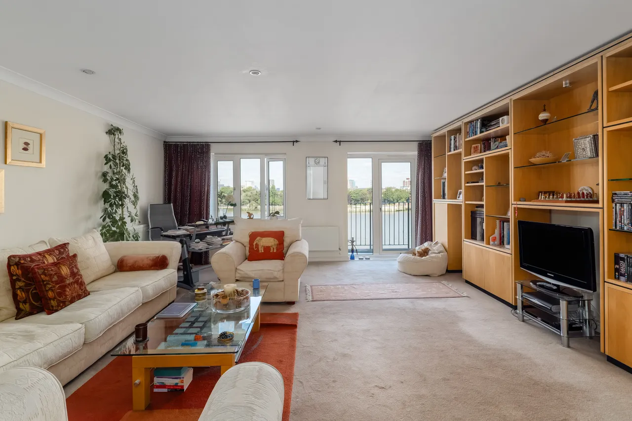 Abbotshade Road, London, SE16, photo 10