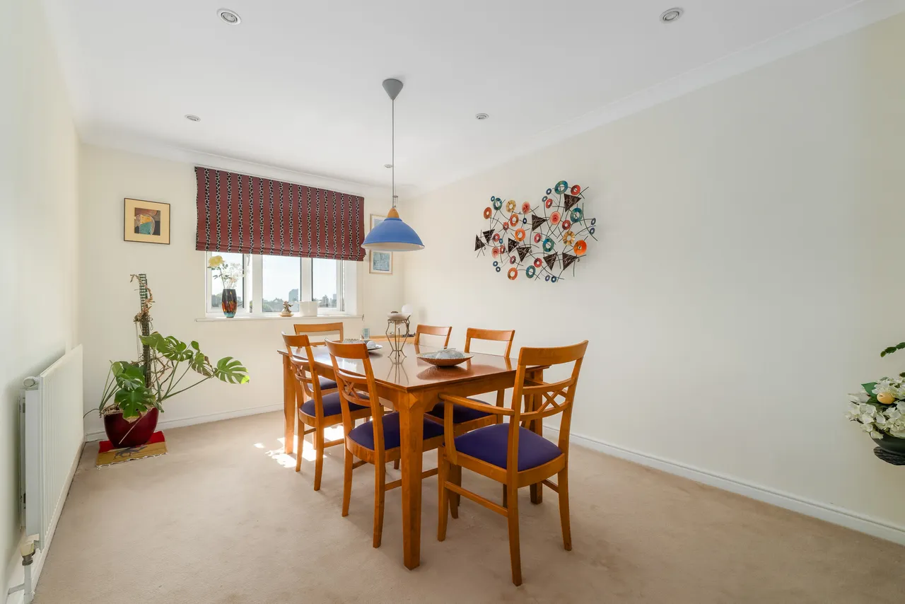 Abbotshade Road, London, SE16, photo 6
