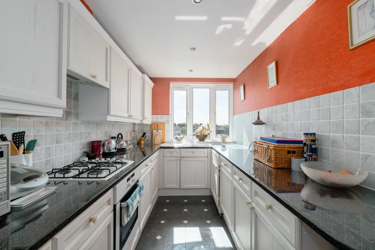 Abbotshade Road, London, SE16, photo 3