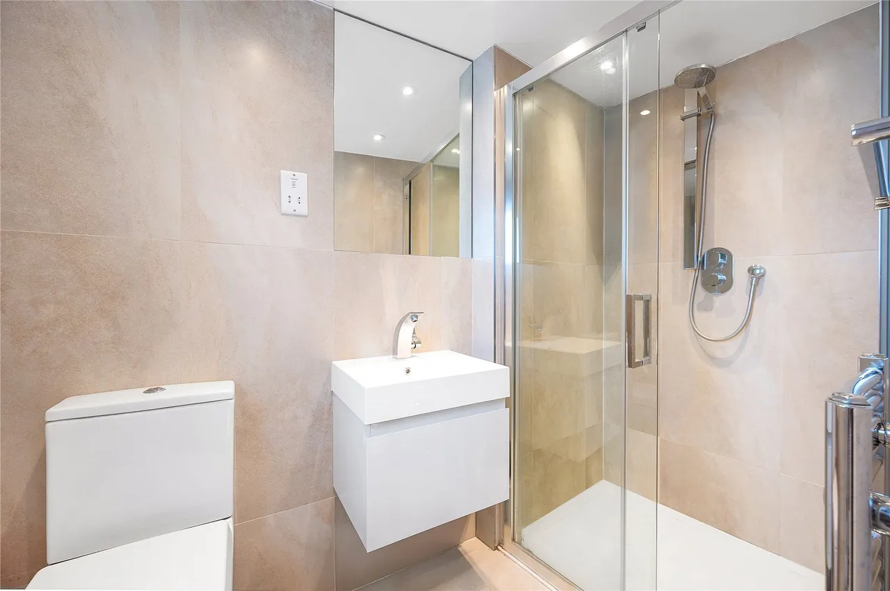 Gowan Avenue, London, SW6, photo 18