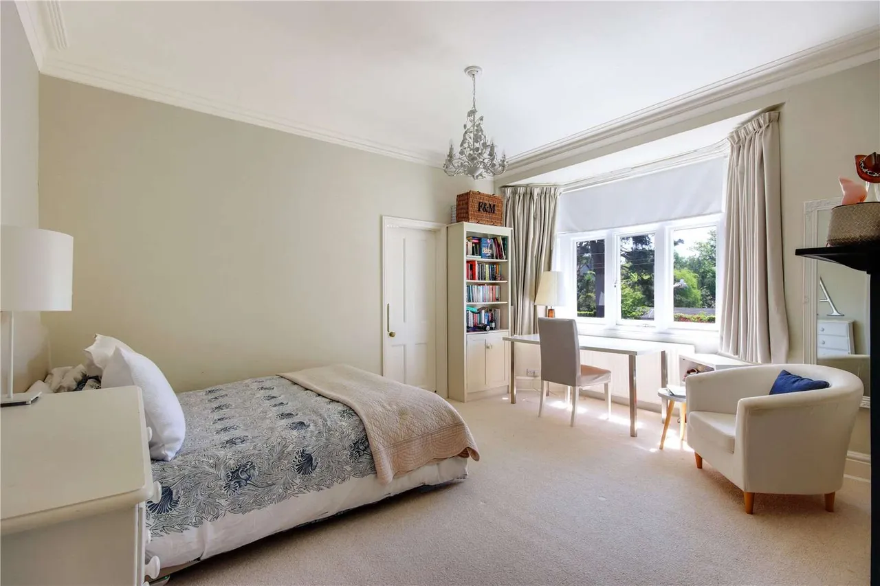 Madeira Park, Tunbridge Wells, Kent, TN2 5SY, photo 12