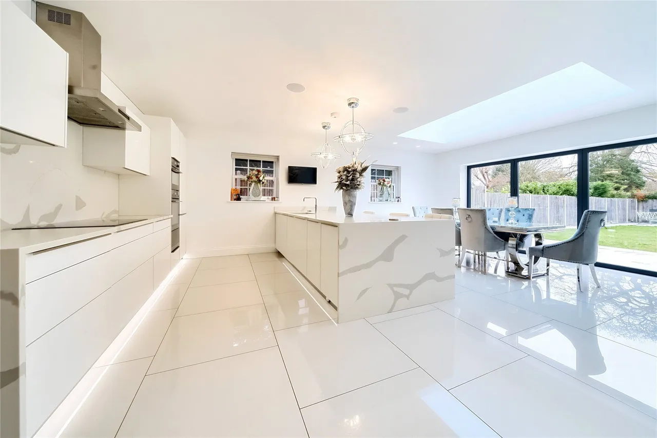 5 bed house for sale — Marlings Park Avenue, Chislehurst, BR7
