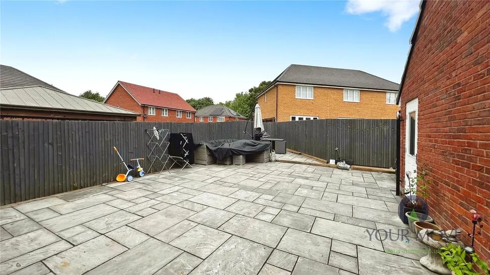 Mill Fold Gardens, Chadderton, OL9, photo 9